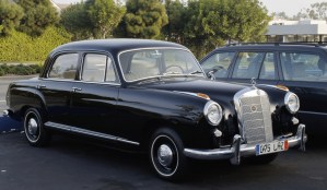 mercedes-benz_219_ponton
