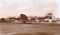 pan_am_l-049_constellation_at_london