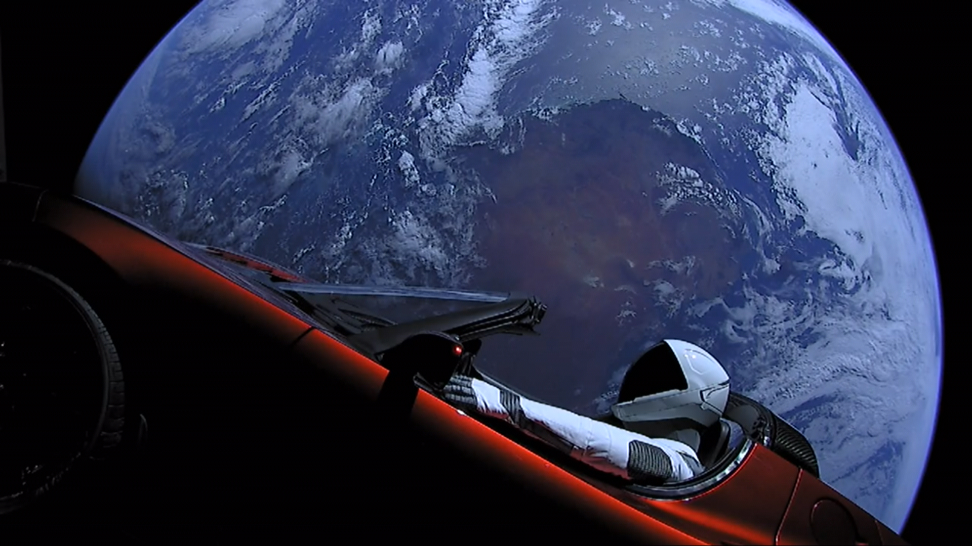 20180206-184141-elon-musk-tesla-roadster-falcon-heavy-demo-mission-side-earth