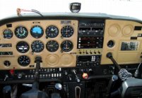 c172m-76panel