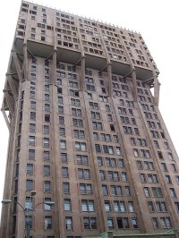 milano_-_torre_velasca_-_panoramio_-_markusmark_28329