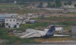 tupolev_tu-154_ha-lcr_at_thessaloniki_-_2018-04-30_-_andy_mabbett_-_01_28cropped29